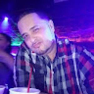 Meet your Posher, Carlos